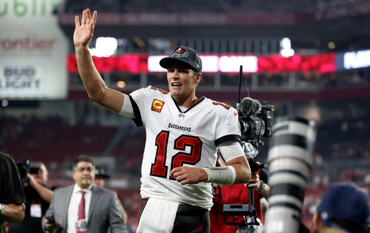 Hraný dres Toma Bradyho našiel nového majiteľa za rekordnú sumu